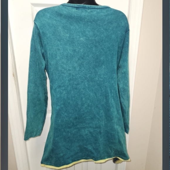 Leopards & Roses Zipper Top - Picture 5 of 7